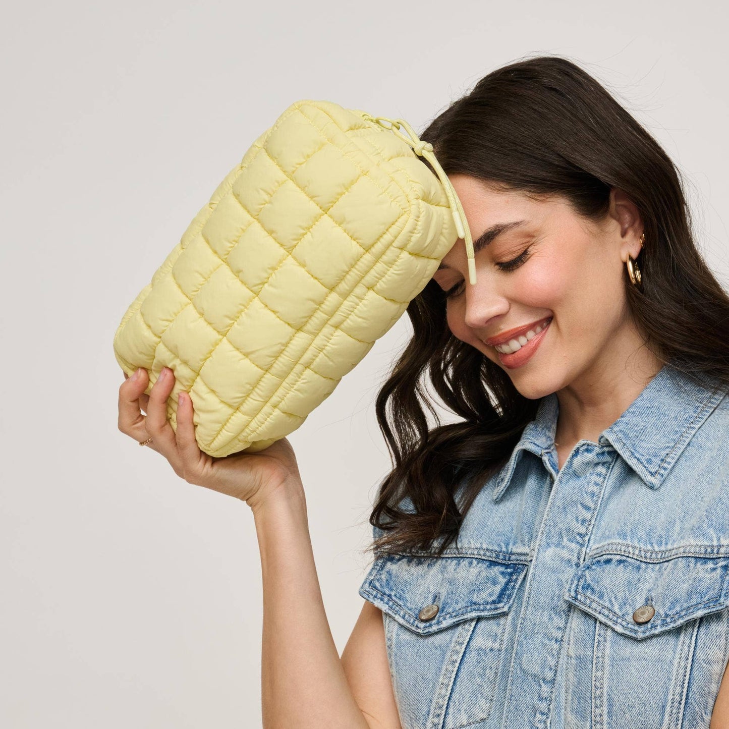 Cloud Nine Quilted Puffer Nylon Cosmetic Travel Pouch Cosmetic Pouch: Dove Grey