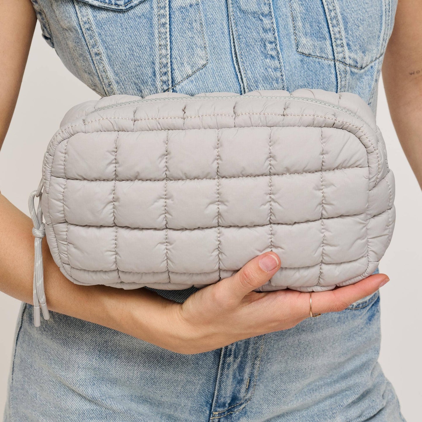 Cloud Nine Quilted Puffer Nylon Cosmetic Travel Pouch Cosmetic Pouch: Dove Grey