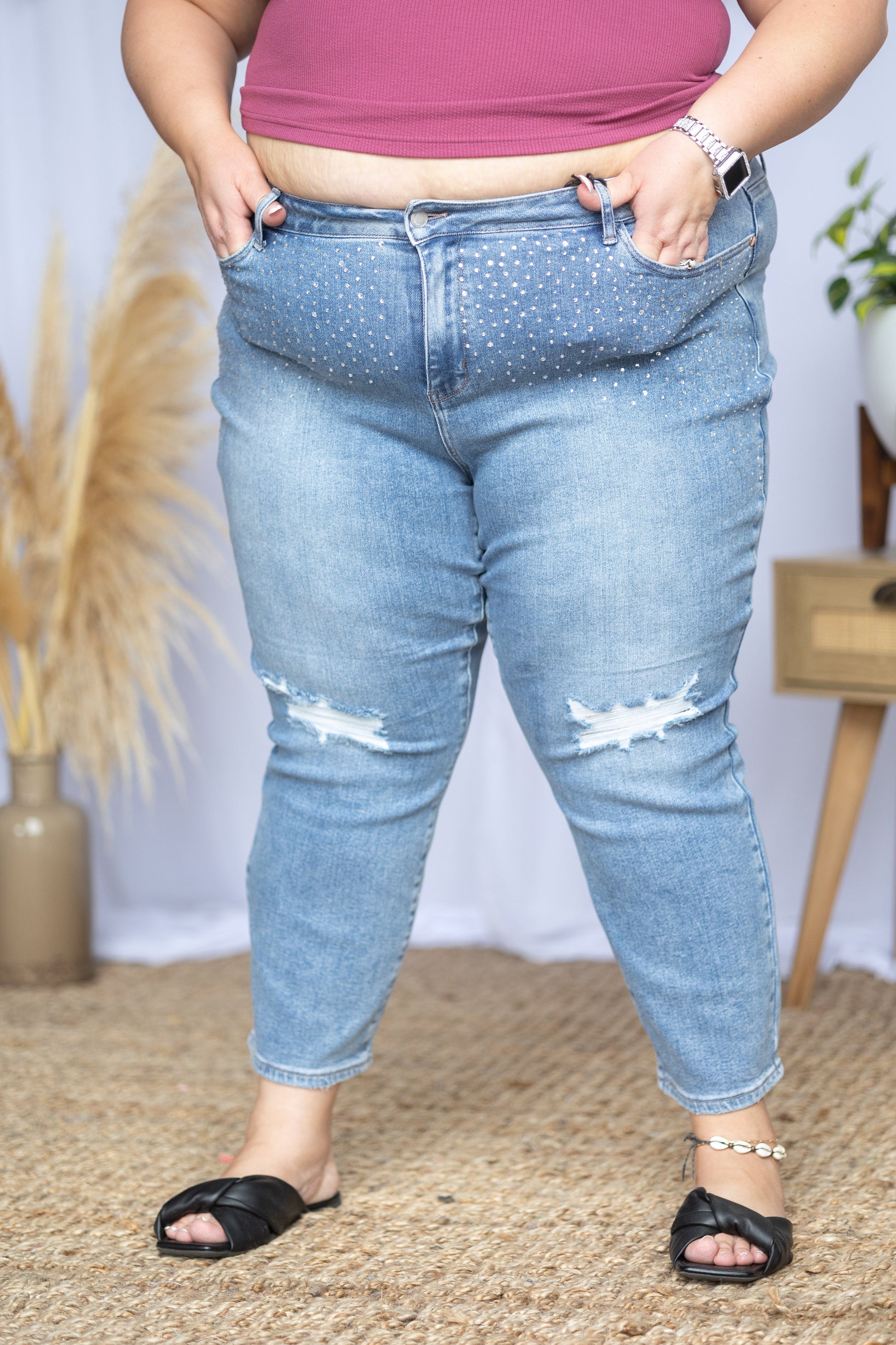 unique-id-8716e9c7-51a6-4ccd-a70d-240fe0ddc18a