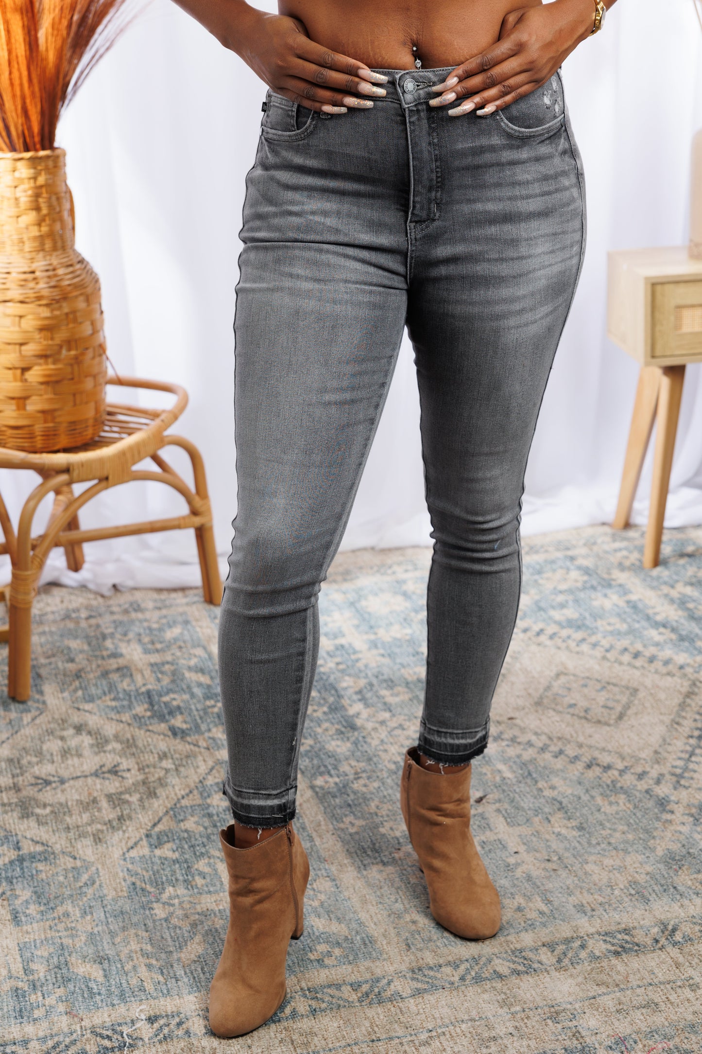 unique-id-ea039676-a9a2-4ead-94e2-96a9e3287a2a