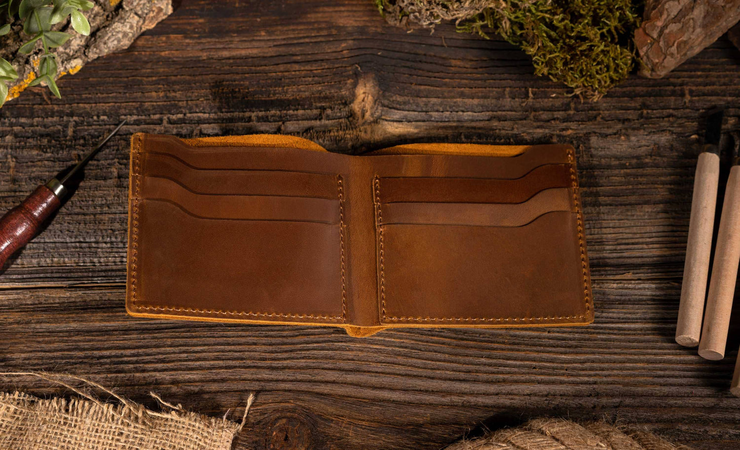 Leather Wallet,  Bifold Wallet, Handmade Wallet for Men: Brown