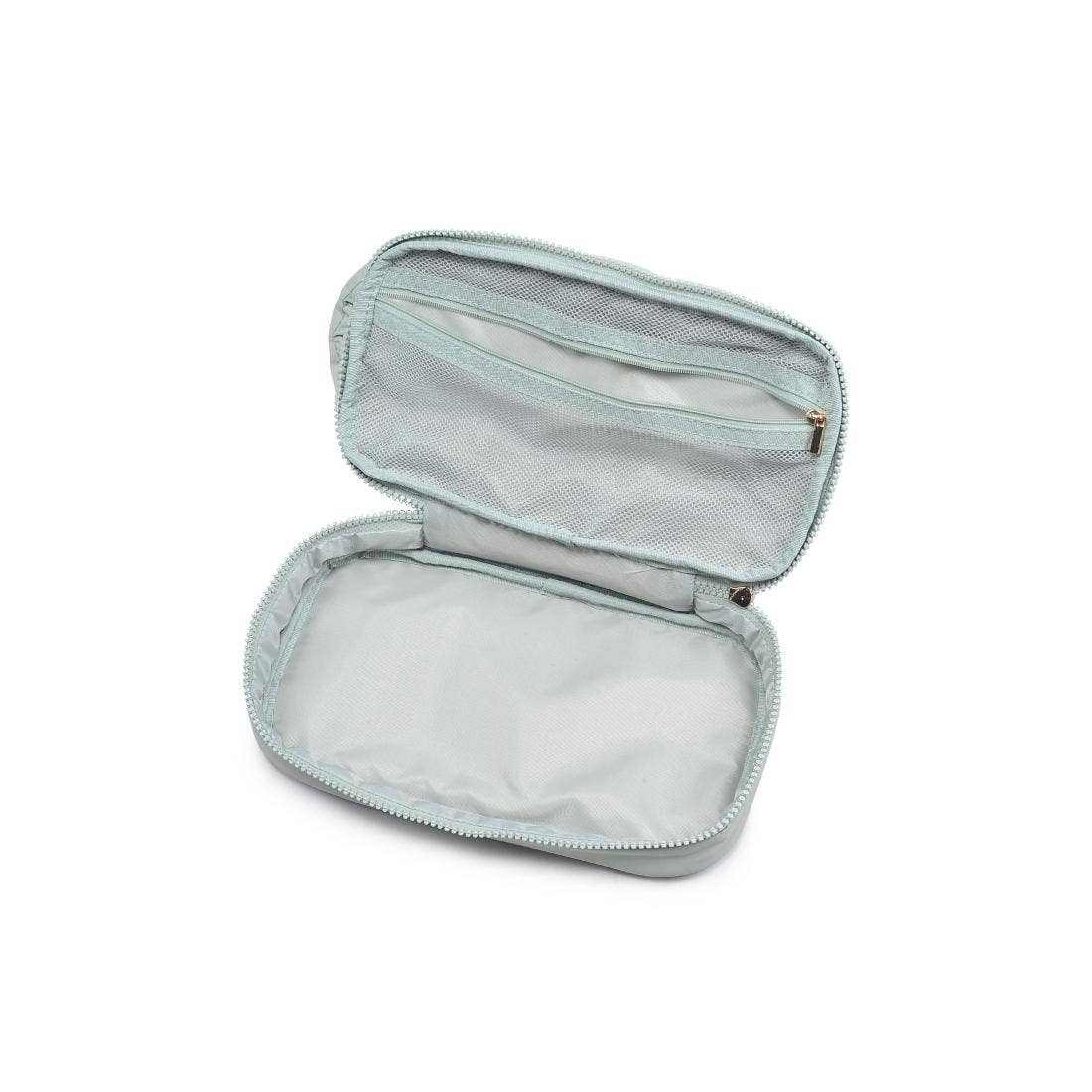 Jet Nylon Dopp Kit: Cream