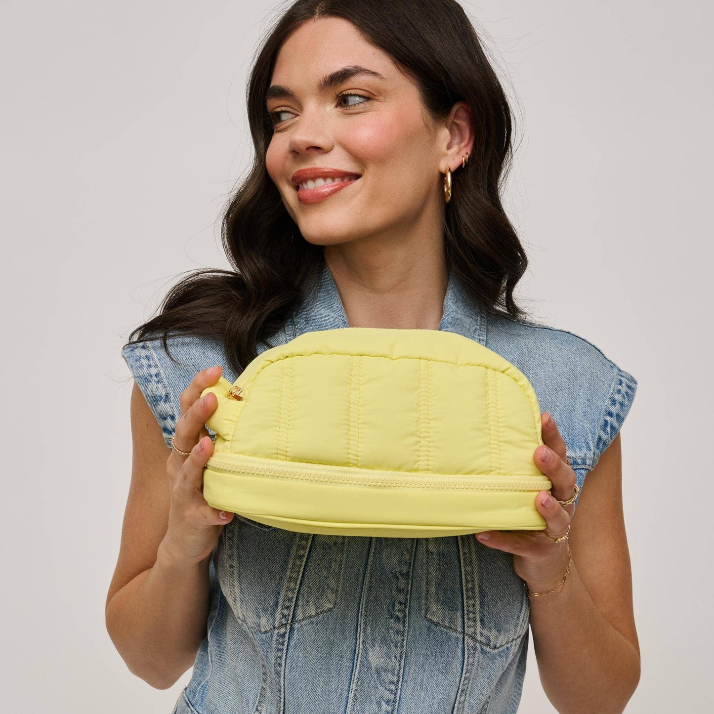 Jet Nylon Dopp Kit: Cream