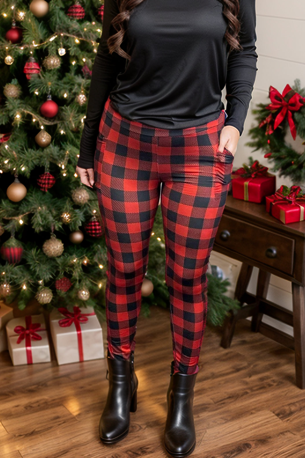 Classically Stylish - Plaid Leggings