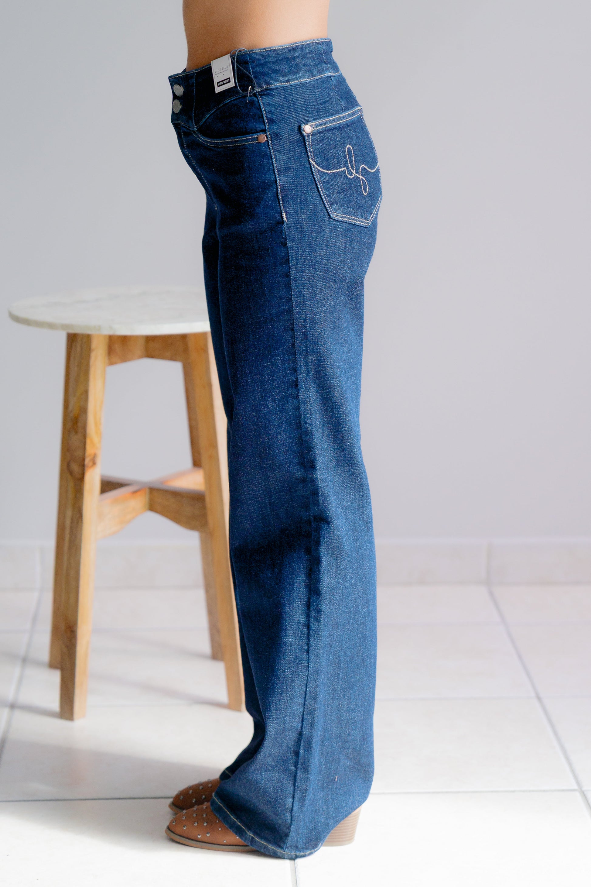 unique-id-2b88ca91-b6de-40ce-852e-00a7c9d6f787