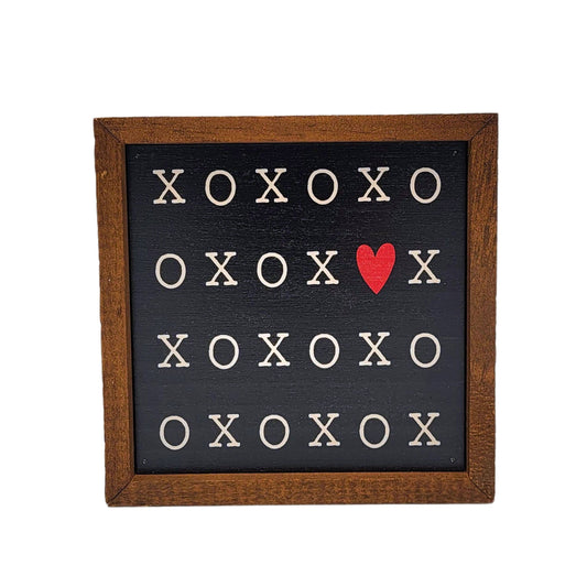 XOXO Heart Valentines Day Wood Sign